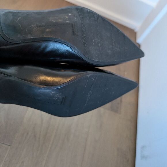 Stuart Weitzman/Kitten Heel Sz 7 - Picture 5 of 5